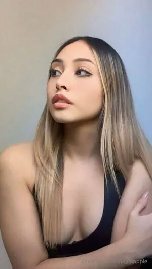 Laylaapple OnlyFans Leaked Free Thumbnail Picture - #3wh6NKWtrz