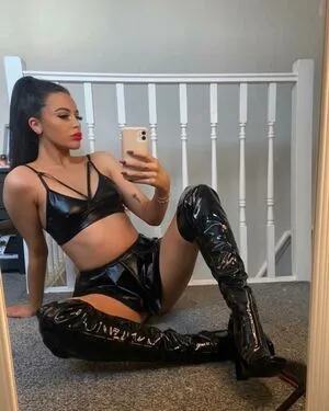 Laylala123 OnlyFans Leaked Free Thumbnail Picture - #V3CH52juB6