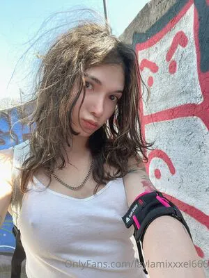 Laylamixxxel666 OnlyFans Leaked Free Thumbnail Picture - #ehTX1iOQGQ