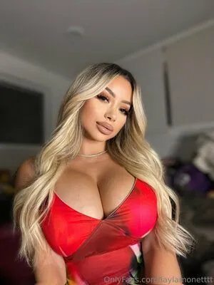Laylamonetttt OnlyFans Leaked Free Thumbnail Picture - #x5ECzm7Lb3