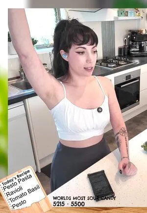 Layna Lazar OnlyFans Leaked Free Thumbnail Picture - #2Fo51zRBQ2