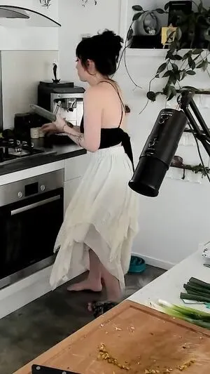 Layna Lazar OnlyFans Leaked Free Thumbnail Picture - #4qRv2JM4no