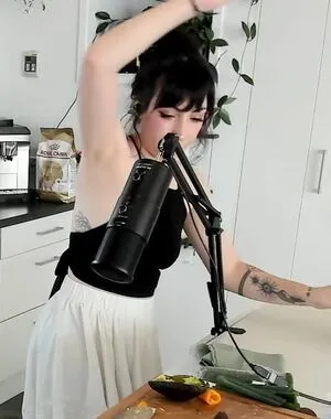 Layna Lazar OnlyFans Leaked Free Thumbnail Picture - #d4JrAvohB3