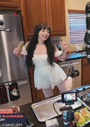 Layna Lazar OnlyFans Leaked Free Thumbnail Picture - #haDitdAfdm