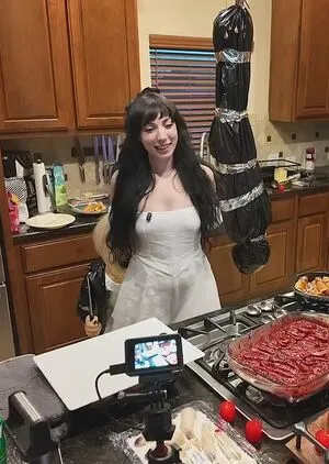 Layna Lazar OnlyFans Leaked Free Thumbnail Picture - #l3i2Yacezo