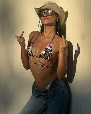 Laysla De Oliveira OnlyFans Leaked Free Thumbnail Picture - #mabrEPYGCR