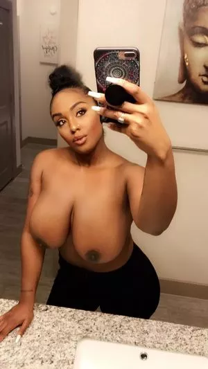 Layton Benton OnlyFans Leaked Free Thumbnail Picture - #D7gTkBq2vj