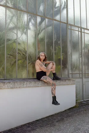 Le Corps La Maison L Esprit OnlyFans Leaked Free Thumbnail Picture - #hD0i3h8UFO