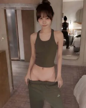 Le Sserafim OnlyFans Leaked Free Thumbnail Picture - #GRVVKNaIUU