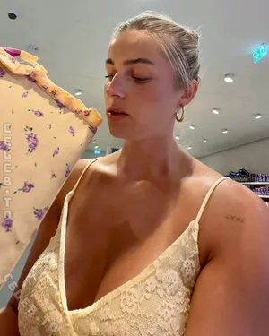 Lea Breuer OnlyFans Leaked Free Thumbnail Picture - #CMXhOFf0w8