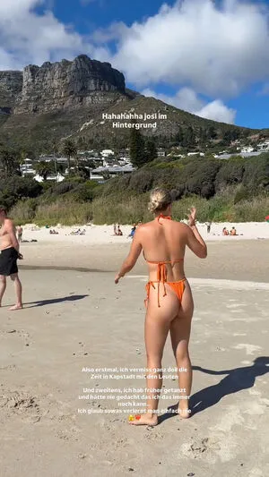 Lea Breuer OnlyFans Leaked Free Thumbnail Picture - #D0Cu2qLUlY