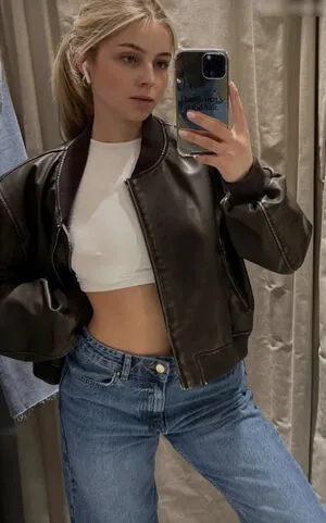 Lea Breuer OnlyFans Leaked Free Thumbnail Picture - #TXkfGf4u3j