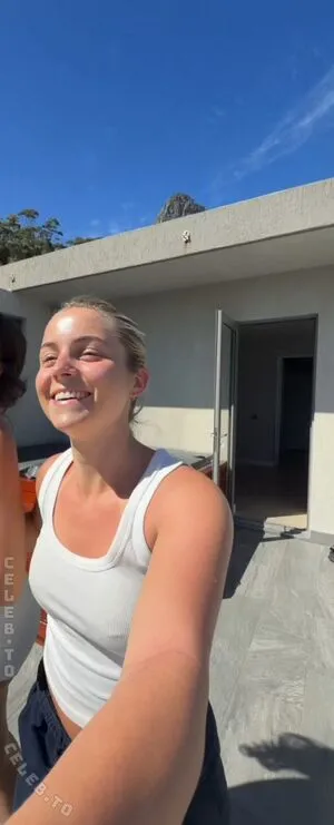 Lea Breuer OnlyFans Leaked Free Thumbnail Picture - #XXriFbmNIf