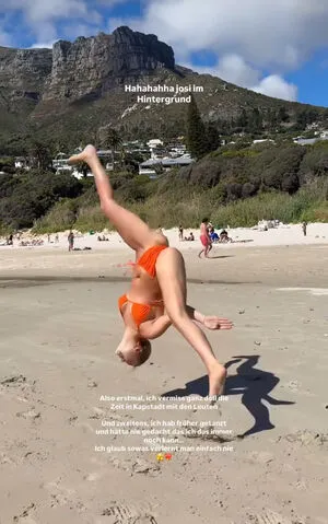 Lea Breuer OnlyFans Leaked Free Thumbnail Picture - #e8RfZMvXhg