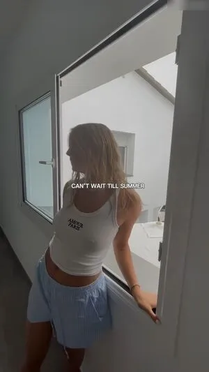 Lea Breuer OnlyFans Leaked Free Thumbnail Picture - #hXrciurpK8
