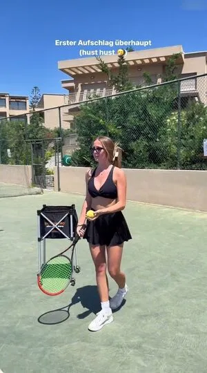 Lea Katharina Maria OnlyFans Leaked Free Thumbnail Picture - #3ZJ7g8ZmyX