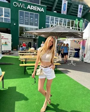 Lea Katharina Maria OnlyFans Leaked Free Thumbnail Picture - #BfeATLR5ms