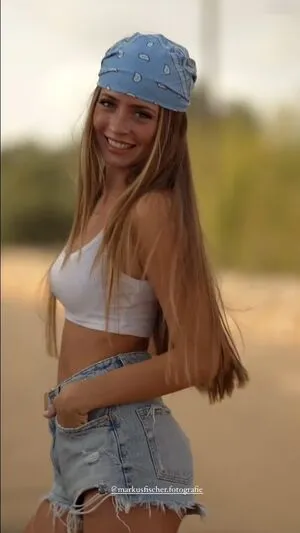 Lea Katharina Maria OnlyFans Leaked Free Thumbnail Picture - #kv2DNMSJwt