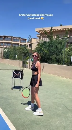 Lea Katharina Maria OnlyFans Leaked Free Thumbnail Picture - #suGnllAIBc