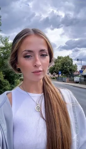 Lea Katharina Maria OnlyFans Leaked Free Thumbnail Picture - #uKeN0Du7Bs