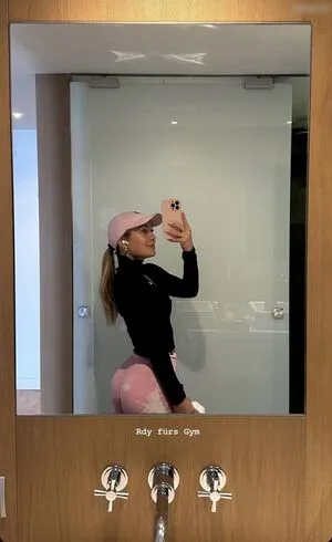 Lea Keller OnlyFans Leaked Free Thumbnail Picture - #DrRIUT4gYC