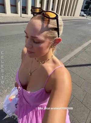 Lea Keller OnlyFans Leaked Free Thumbnail Picture - #spn5PNSR6c
