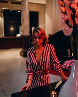 Lea Louisa Wolfram OnlyFans Leaked Free Thumbnail Picture - #vNWrB4t882
