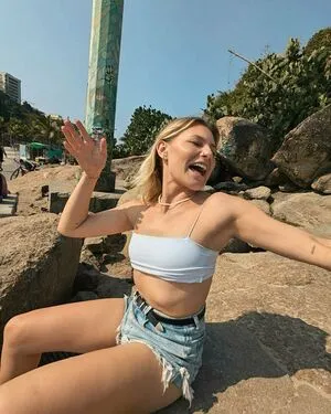 Lea Maria Jahn OnlyFans Leaked Free Thumbnail Picture - #GpoHUeOxI4