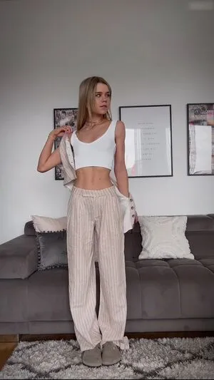 Lea Peach OnlyFans Leaked Free Thumbnail Picture - #4yJVWQmoK6