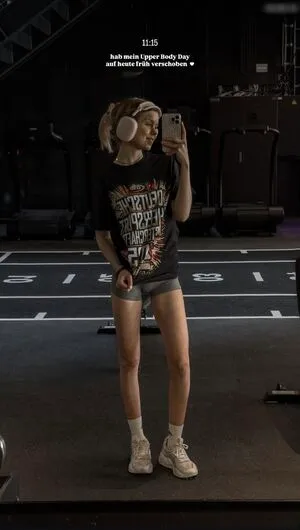 Lea Peach OnlyFans Leaked Free Thumbnail Picture - #8bh6igTJzX