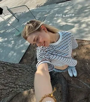 Lea Peach OnlyFans Leaked Free Thumbnail Picture - #HBlc9UNmYE