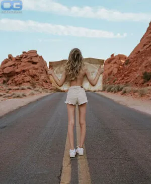 Lea Peach OnlyFans Leaked Free Thumbnail Picture - #L16FlPKzbR