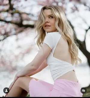 Lea Peach OnlyFans Leaked Free Thumbnail Picture - #M3Y4GVnFEm