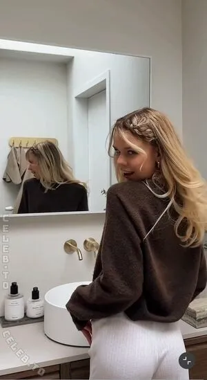 Lea Peach OnlyFans Leaked Free Thumbnail Picture - #b2OJGcWiQw