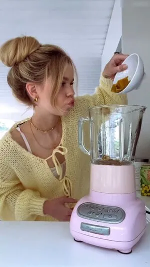 Lea Peach OnlyFans Leaked Free Thumbnail Picture - #nR598Ddngg