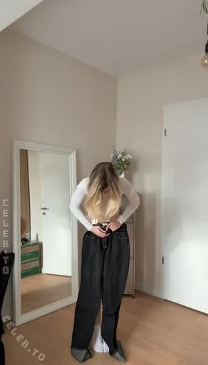 Lea Peach OnlyFans Leaked Free Thumbnail Picture - #zXBnb8SEou