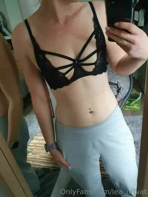 Lea Privat OnlyFans Leaked Free Thumbnail Picture - #QCH965ENGJ