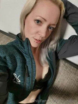 Lea Privat OnlyFans Leaked Free Thumbnail Picture - #tuBdj05Eze