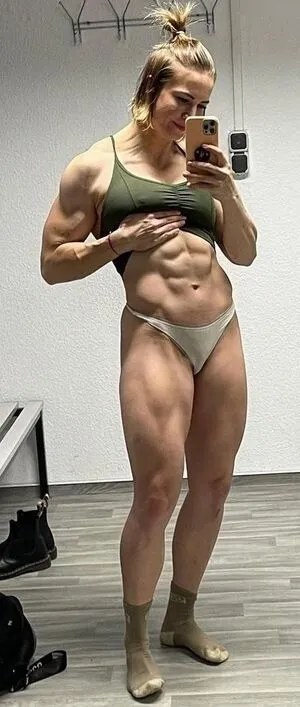 Lea Schreiner OnlyFans Leaked Free Thumbnail Picture - #z0uWb3xxx4