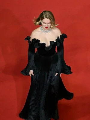 Lea Seydoux OnlyFans Leaked Free Thumbnail Picture - #ZXEmxMiXu3