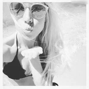 Lea Sunshineee Ms OnlyFans Leaked Free Thumbnail Picture - #1CvMF0p9Ff