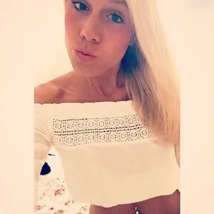 Lea Sunshineee Ms OnlyFans Leaked Free Thumbnail Picture - #2gyAQY41p6