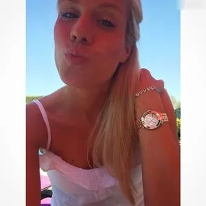 Lea Sunshineee Ms OnlyFans Leaked Free Thumbnail Picture - #LUYrpBkcap
