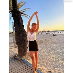 Lea Sunshineee Ms OnlyFans Leaked Free Thumbnail Picture - #i8T1xjRyle