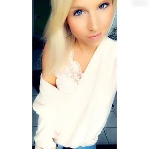 Lea Sunshineee Ms OnlyFans Leaked Free Thumbnail Picture - #oz0Soo8taB
