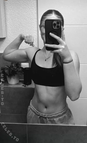 Lea Viktoria OnlyFans Leaked Free Thumbnail Picture - #x1CFFVvGPU