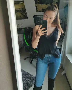 Leacharelle OnlyFans Leaked Free Thumbnail Picture - #JRaAvxdbYB