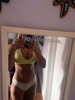 Leafsnlifts OnlyFans Leaked Free Thumbnail Picture - #fbgncsFC9P