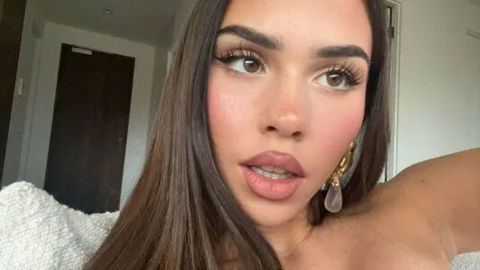 Leah Halton OnlyFans Leaked Free Thumbnail Picture - #RRLoiipwR1