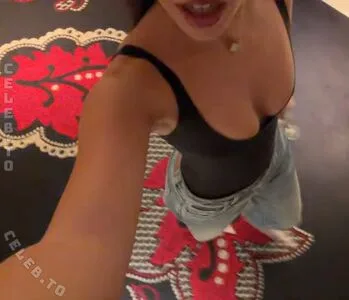 Leah Halton OnlyFans Leaked Free Thumbnail Picture - #jHJs1a5Dy1
